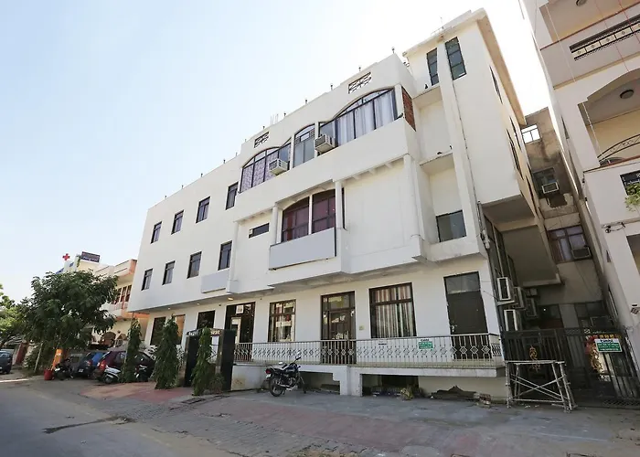 Oyo 9955 Hotel Swaruchi Palace Jaipur